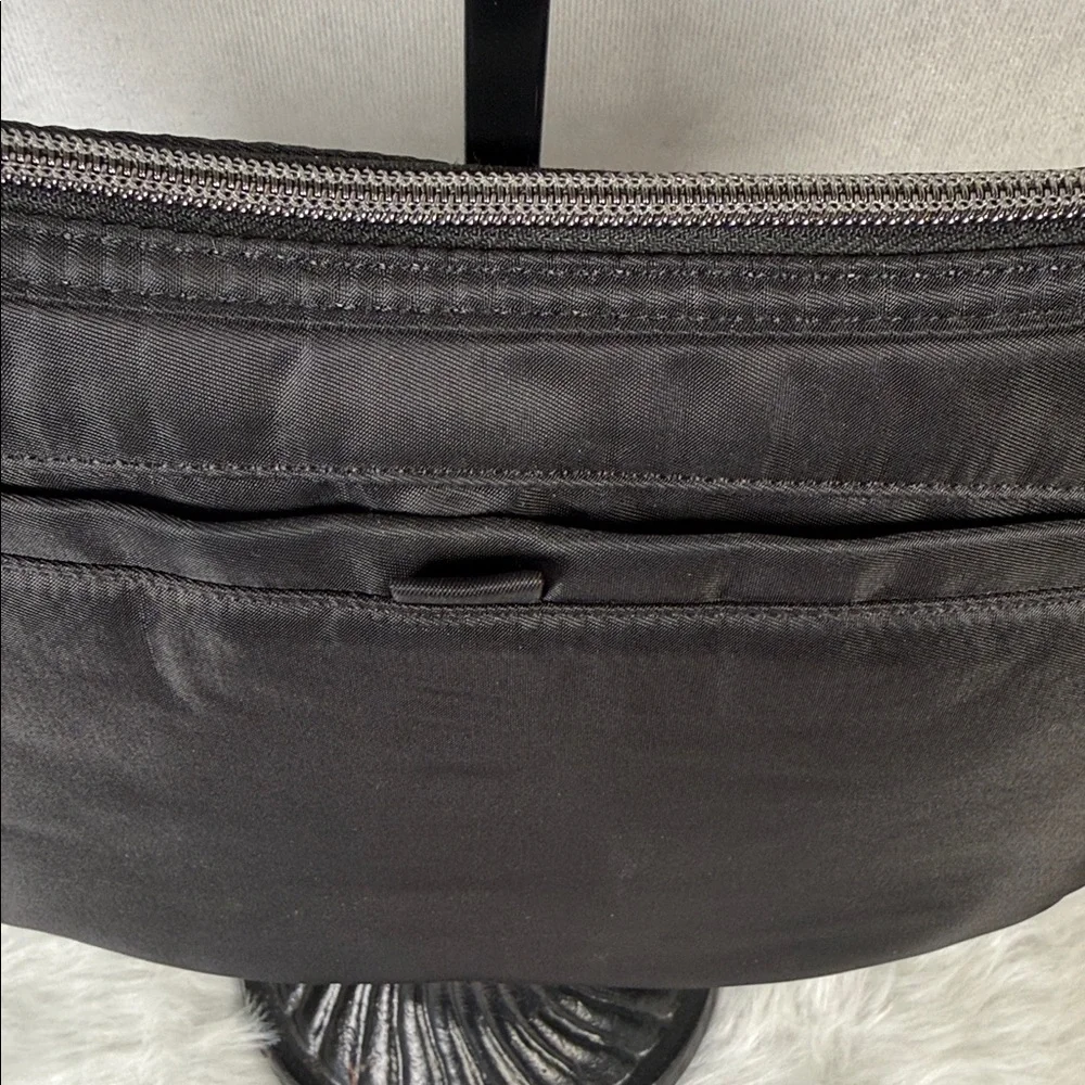 Lug Black Quilted Bag - Picture 4 of 7